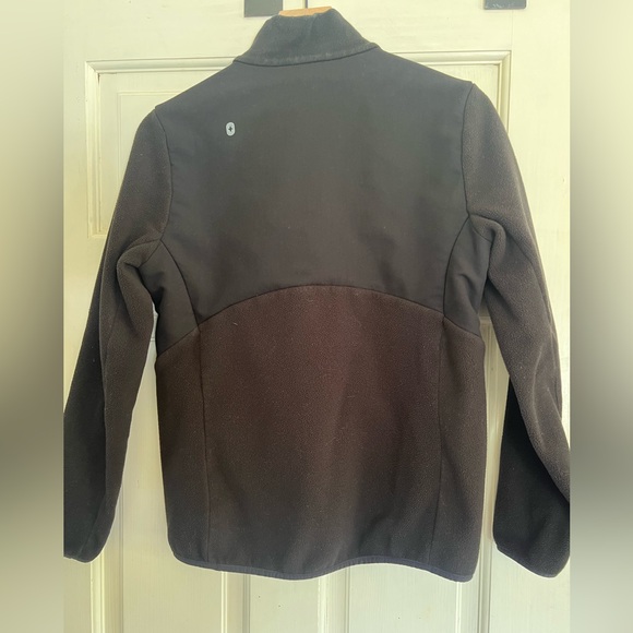 FIGS women’s On Shift Fleece Jacket - Picture 4 of 4